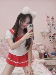 肤白貌美制服诱惑火辣