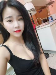 三点粉嫩下面很紧致