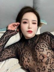 前凸后翘大长腿