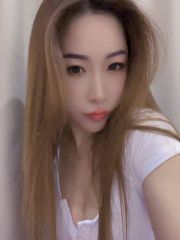 嫩妹肤白貌美粉嫩