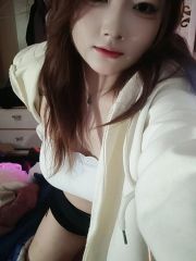 郑州小姐姐有点娇羞骚穴很紧操爽后声音好听