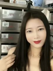 很主动的风骚少妇