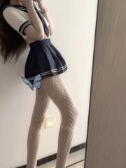 丝袜长腿小嫩妹