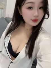 极品身材大胸骚妹