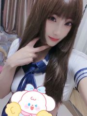 粉嫩无毛的妹子很主动