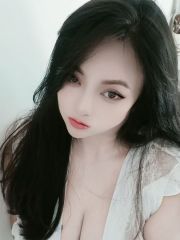 气质中带有一丝风骚