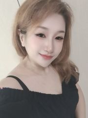 香洲白嫩蜜桃臀美女