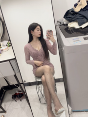 巨乳少妇御姐会玩很骚