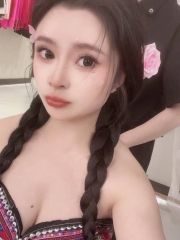 光谷大胸美腿泡泡