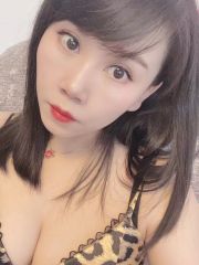 大胸妹子